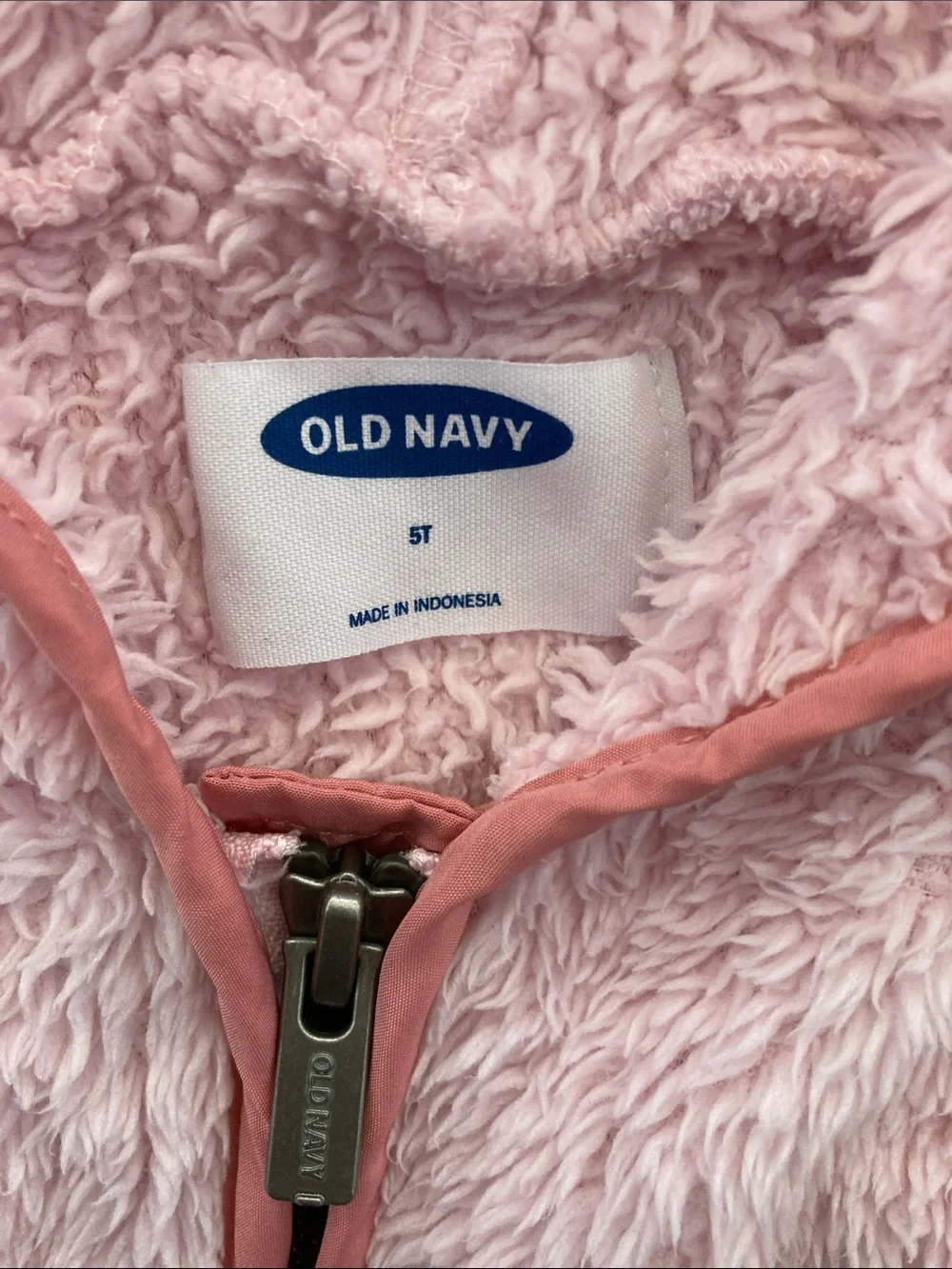 SALE! 50% Off Kids Old Navy Pink Teddy Jacket with Dark Pink Trim Size 5T